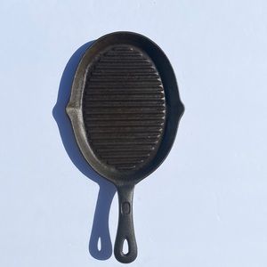 Cast Iron Grill Pan Small Black Single Camping BBQ Cooking Sizzle